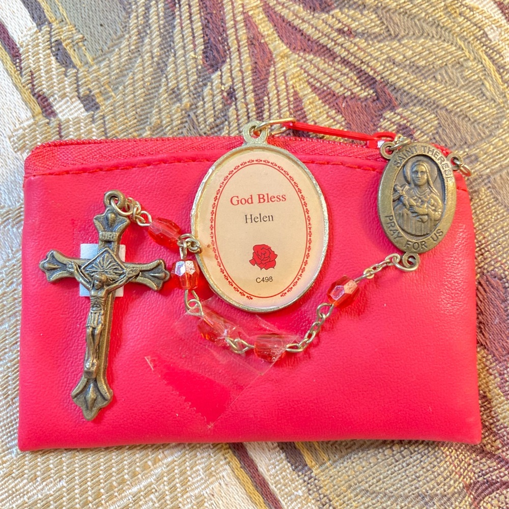 Vintage fauceted Red Rosary